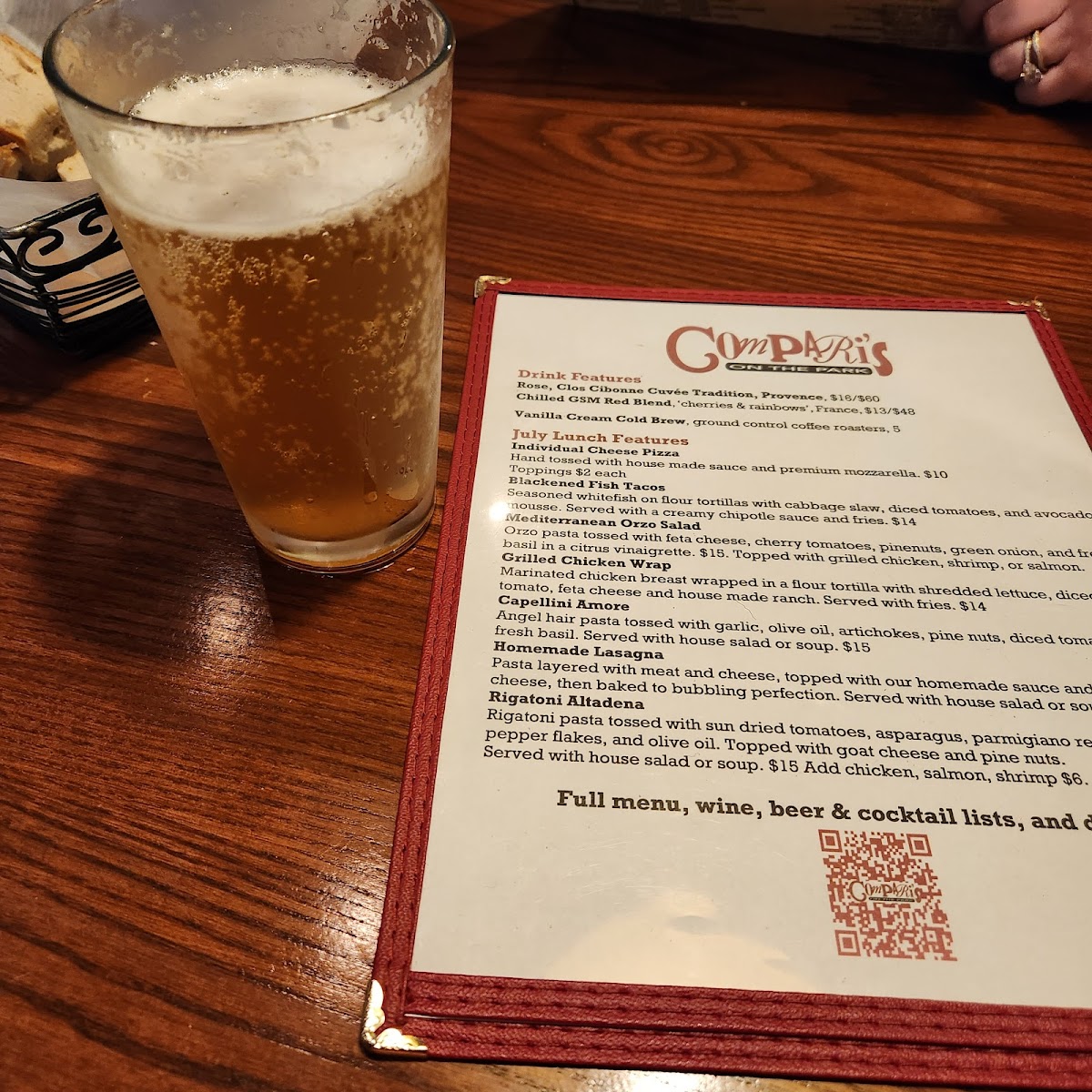 Compari's On the Park - 9