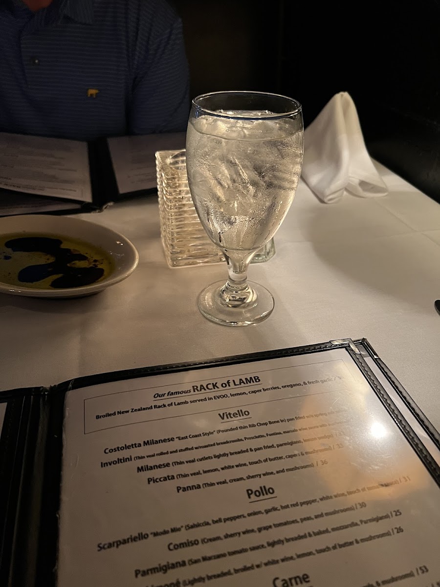 Paul Manno's Restaurant - 4