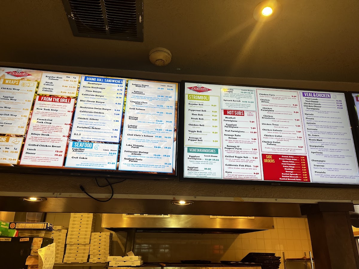 Cafe Antonio Bistro & Bar - 9