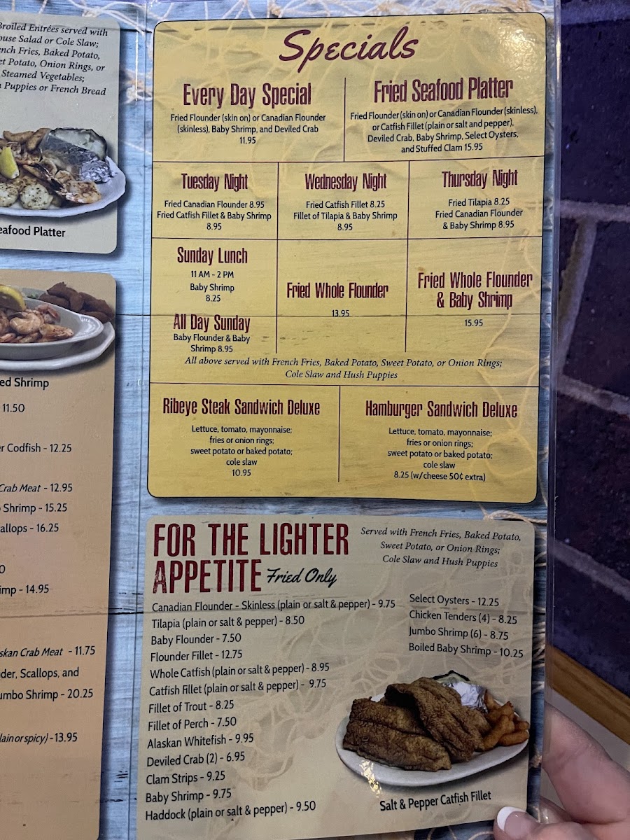 Harbor Inn Seafood - 8