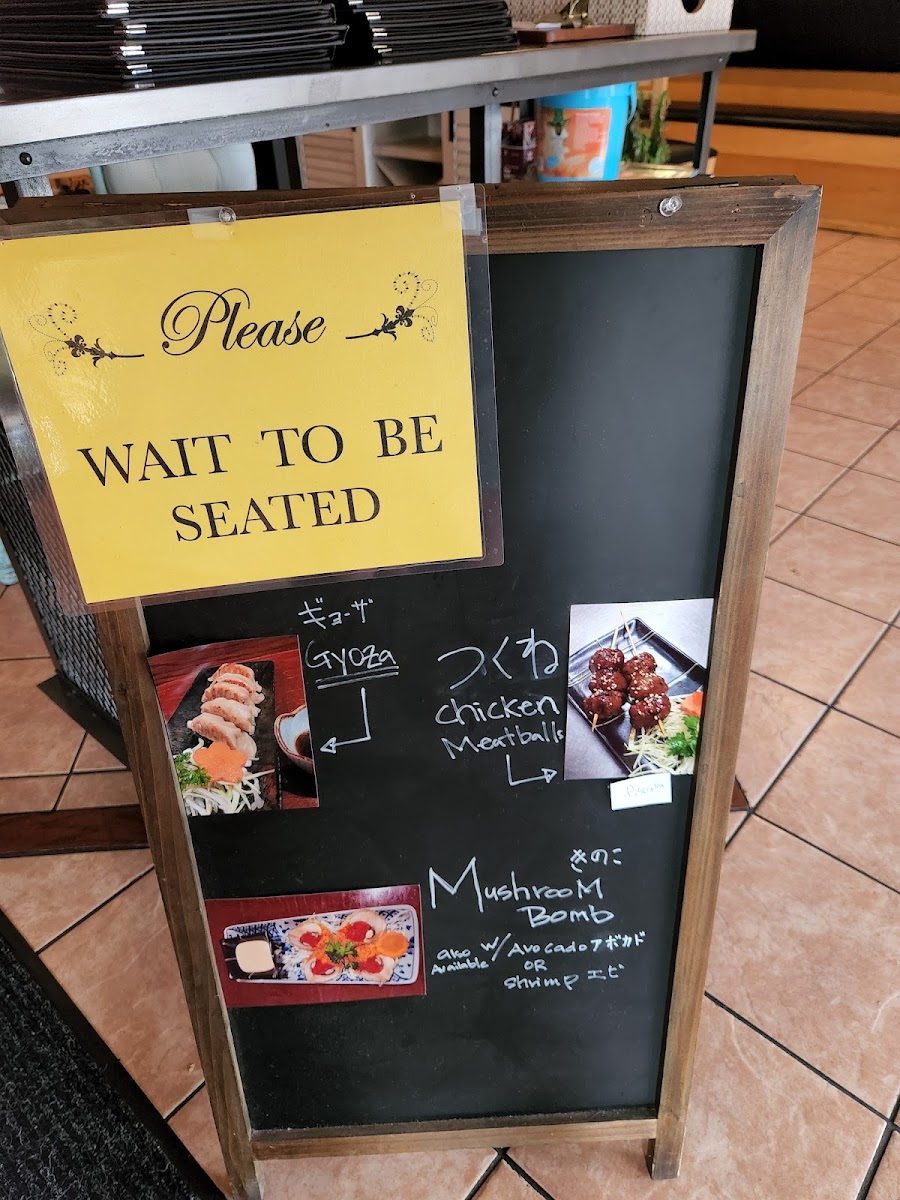 Umi Japanese Restaurant - 9