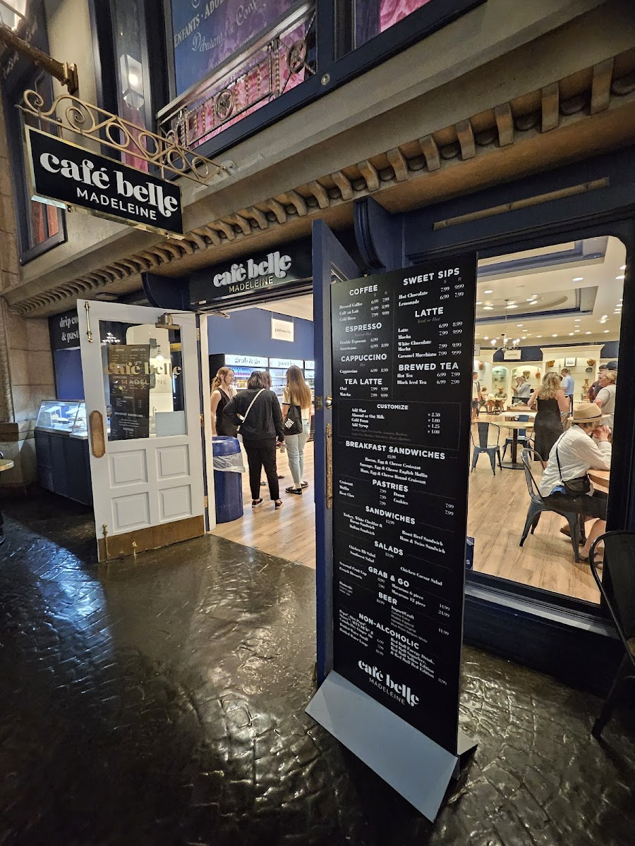 Café Belle Madeleine - 10