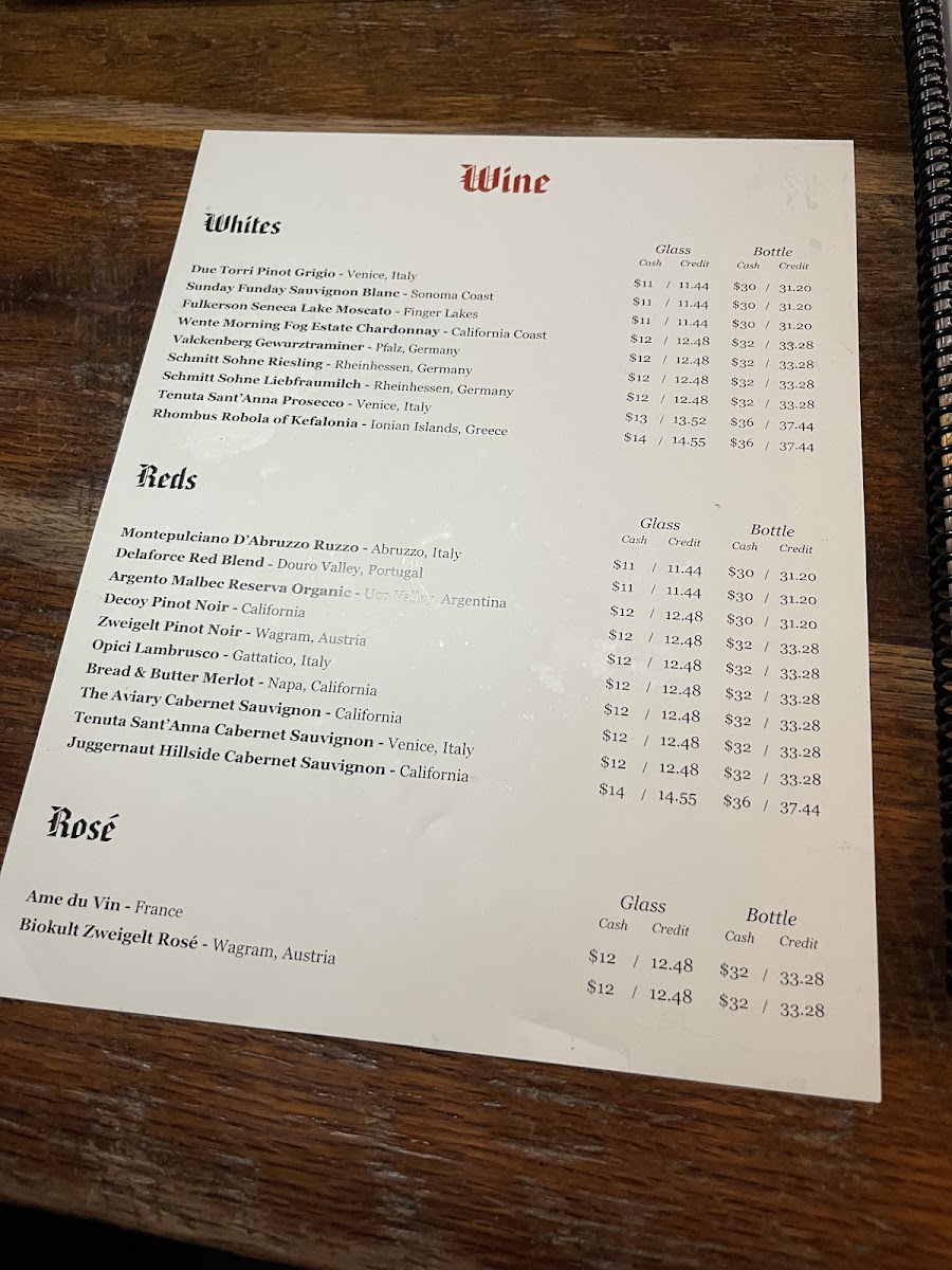 The Village Lanterne - 10