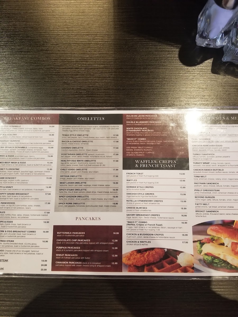 Serendipity Cafe and Bar - 7