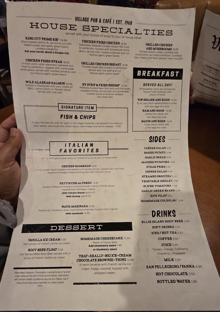 Village Pub & Cafe - 10