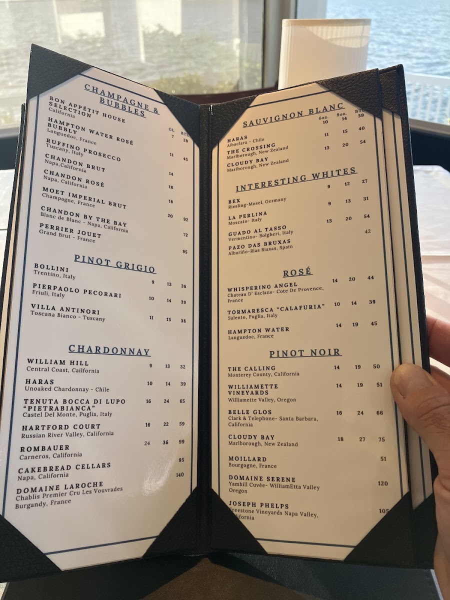 Bon Appétit Restaurant & Marina Bar - 7