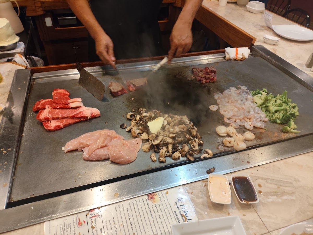 Ichiban Japanese Steakhouse Sushi Bar - 9