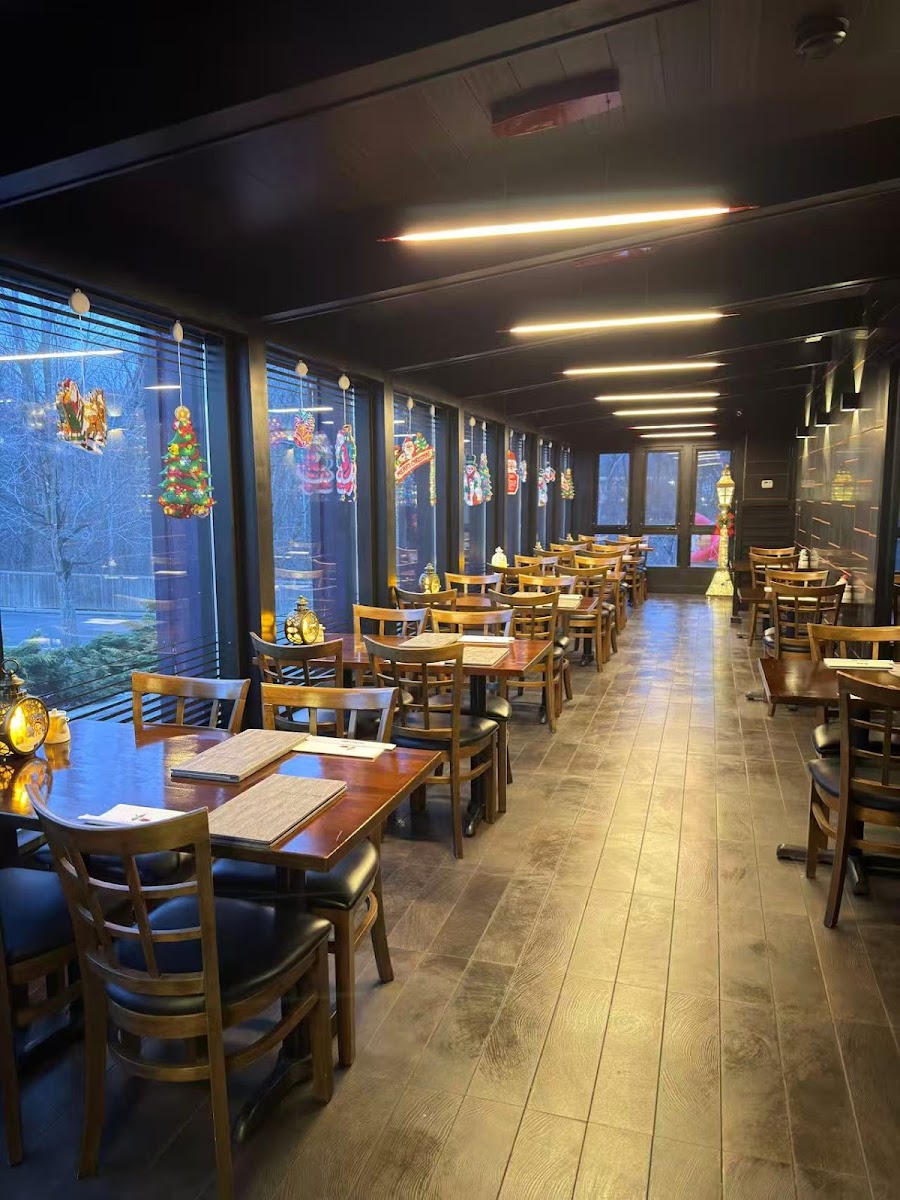 Fujiyama Fine Japanese Restaurant