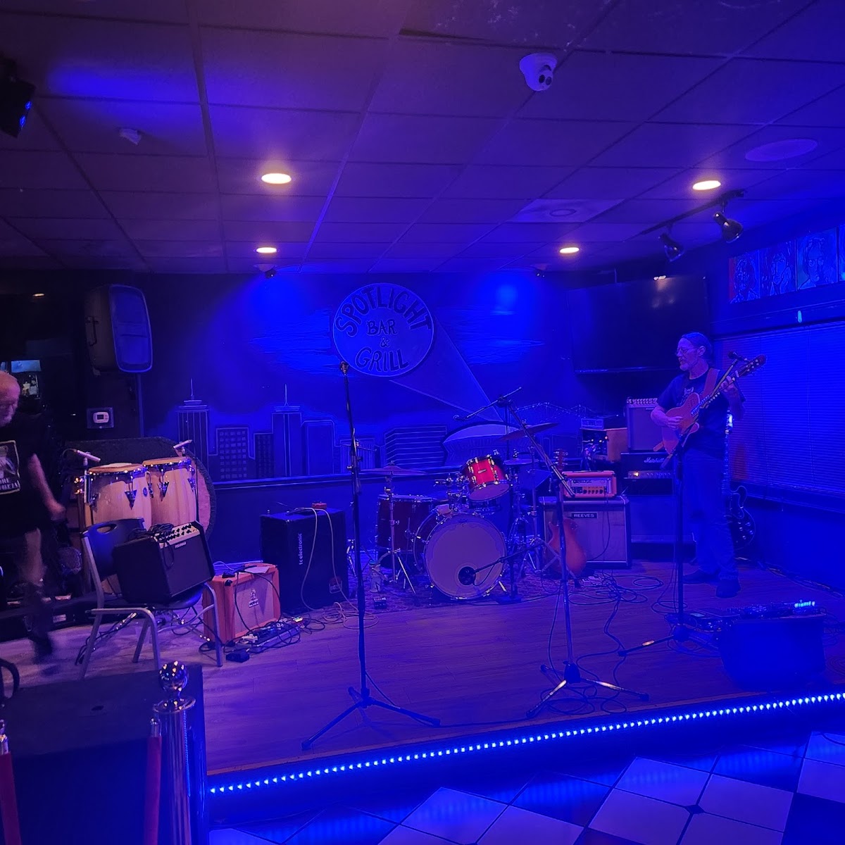 Spotlight Bar & Grill