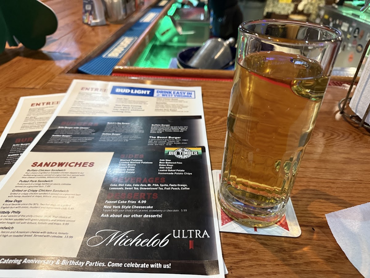 Keith's Bar & Grille - 5