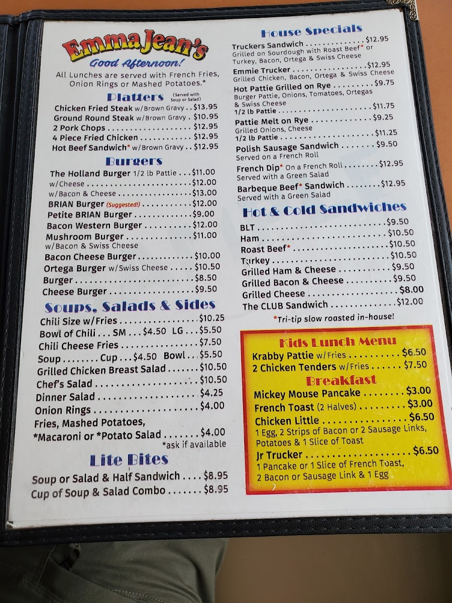 Emma Jean's Holland Burger Cafe - 8