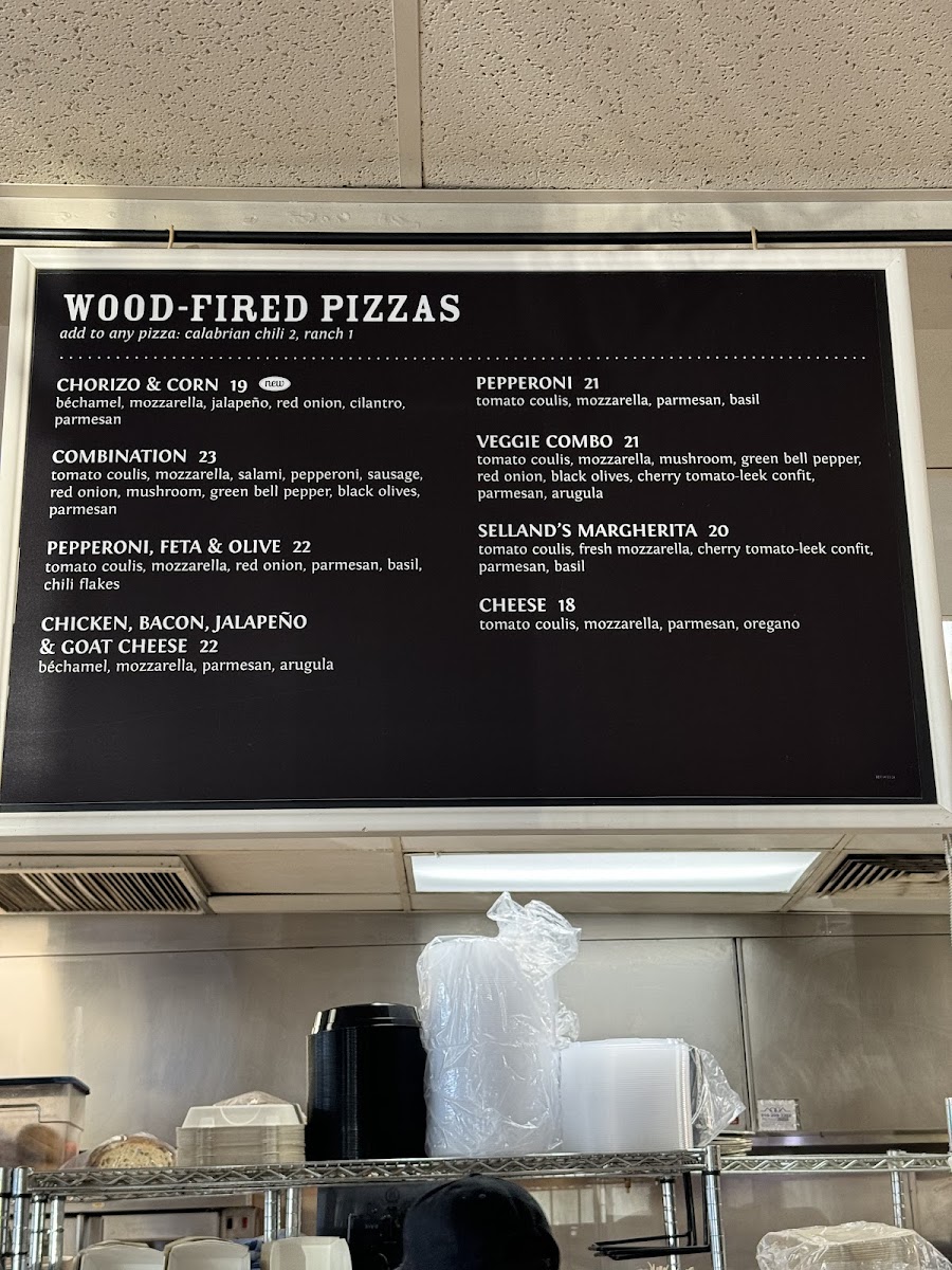 Sellands Neighborhood Cafe & Bar East Sac - 2