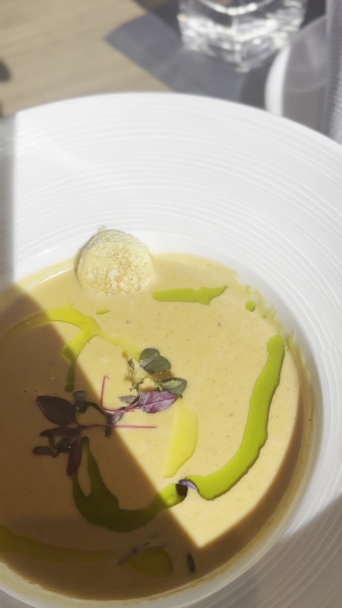 Entourage Naperville - 8