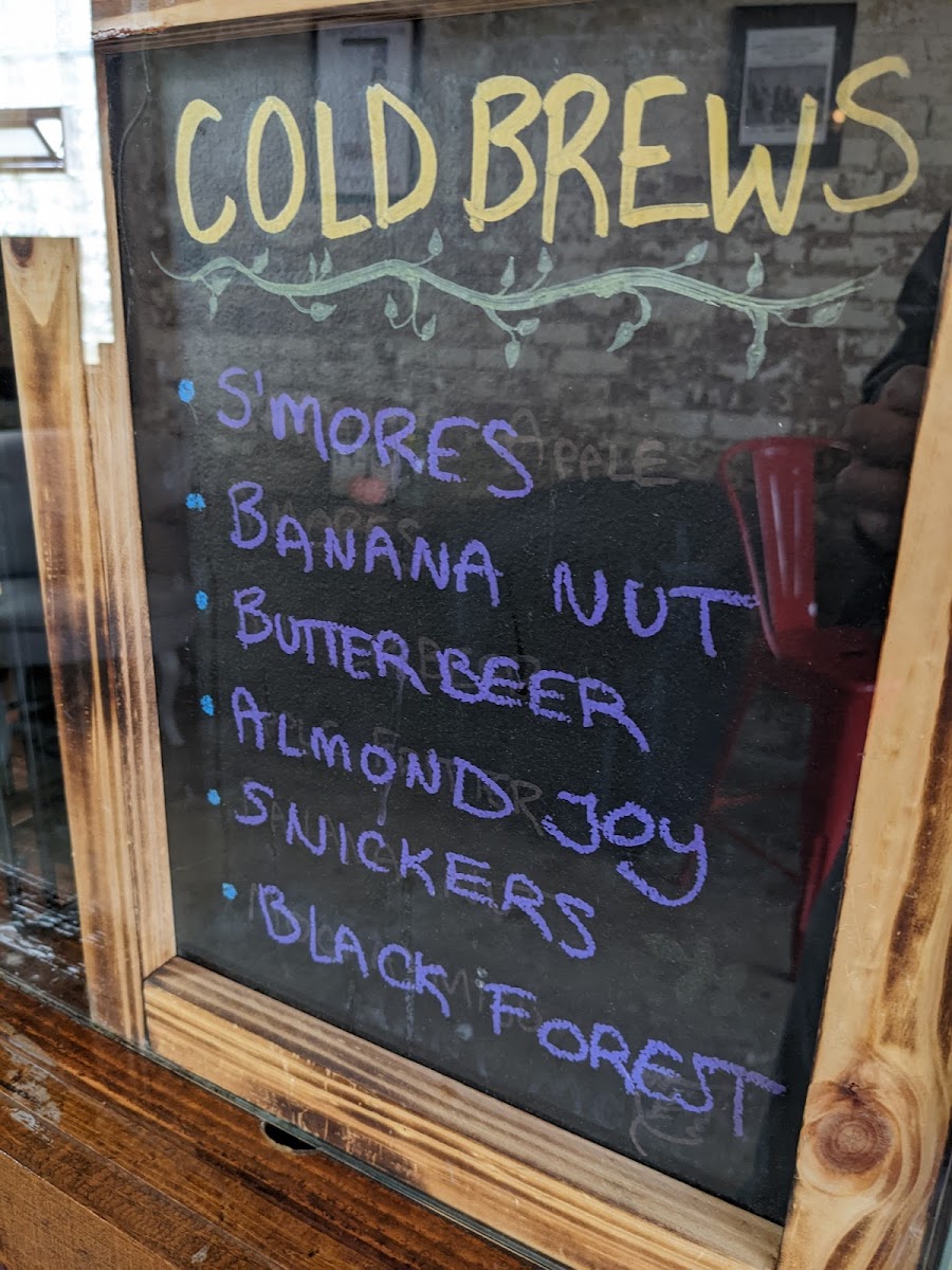 The Coffee Lounge - 6