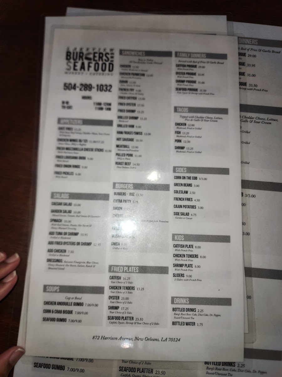 Lakeview Burgers and Seafood - 6