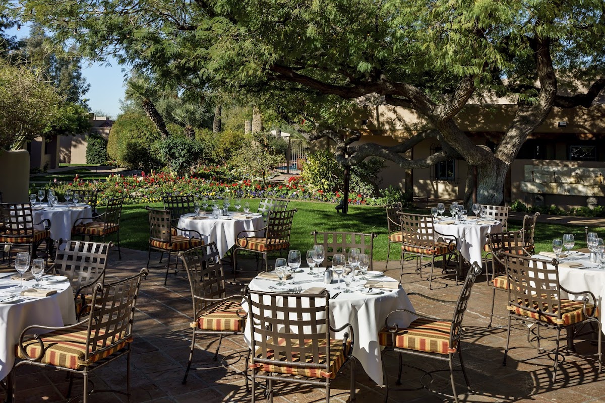 LON’s at The Hermosa Inn