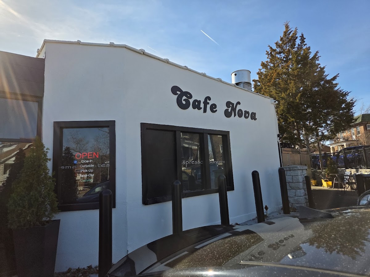 Cafe Nova