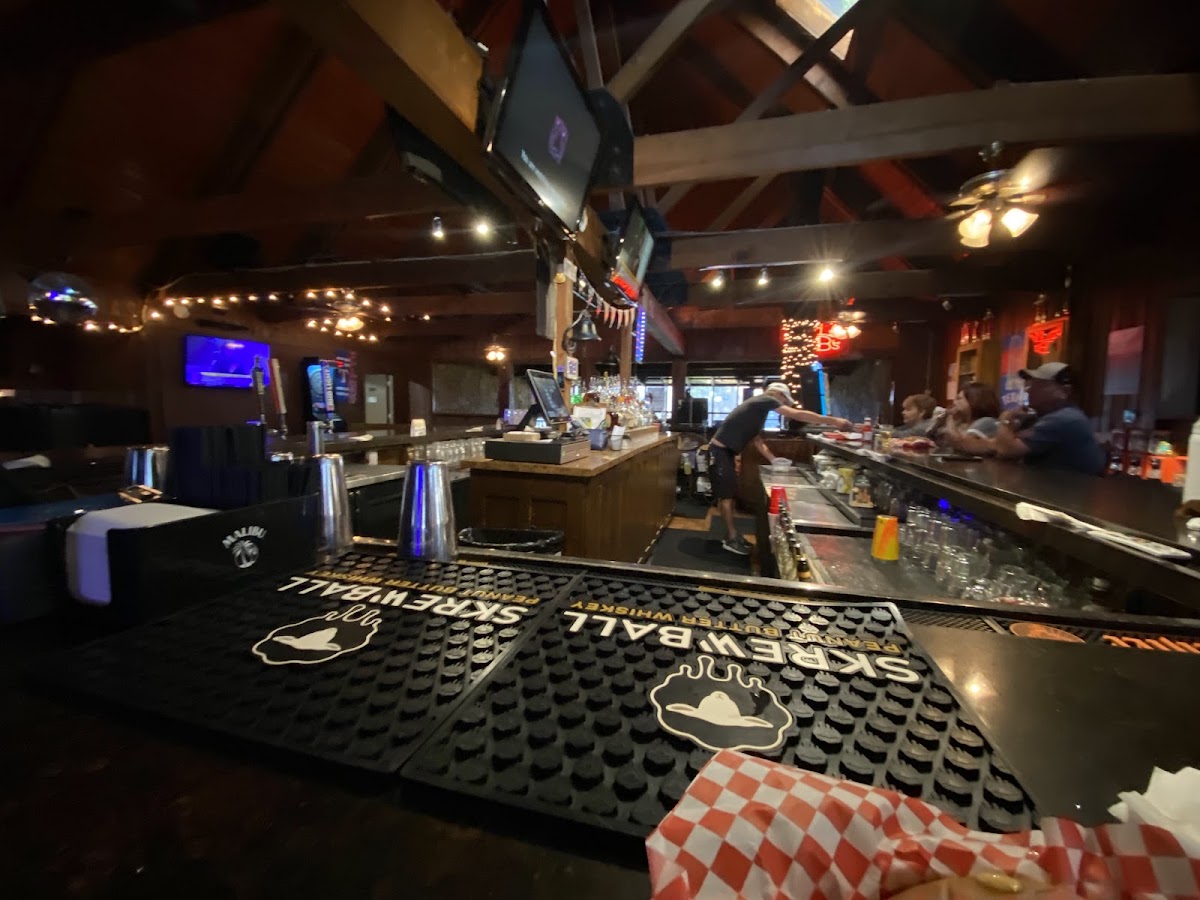 John B's Food & Spirits