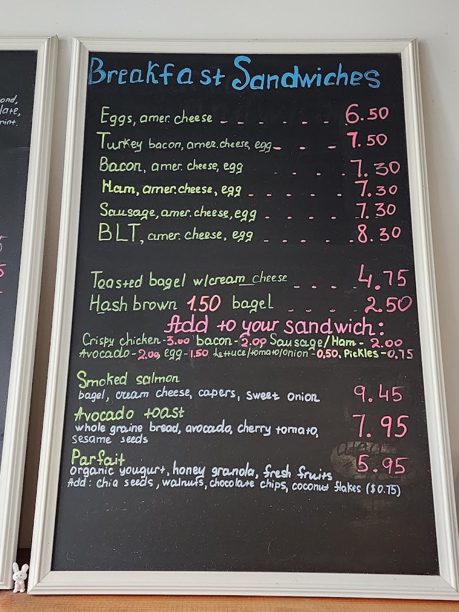 Esthetic Bean Coffee Shop - 4