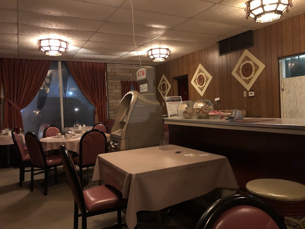 Lee's Hunan Chinese Restaurant