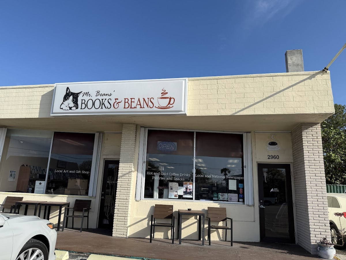 Mr. Beans Books & Beans (formerly Keys News and Coffee)
