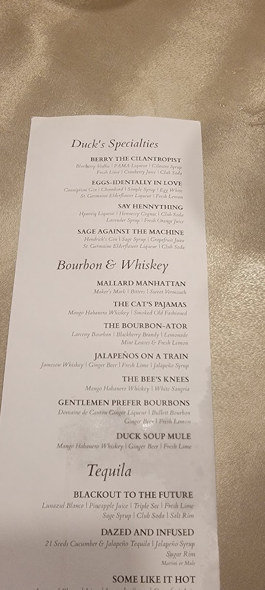 Ducks Grille & Bar - 7