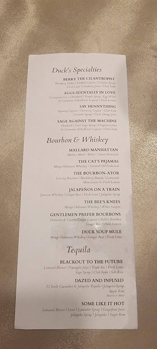 Ducks Grille & Bar - 9