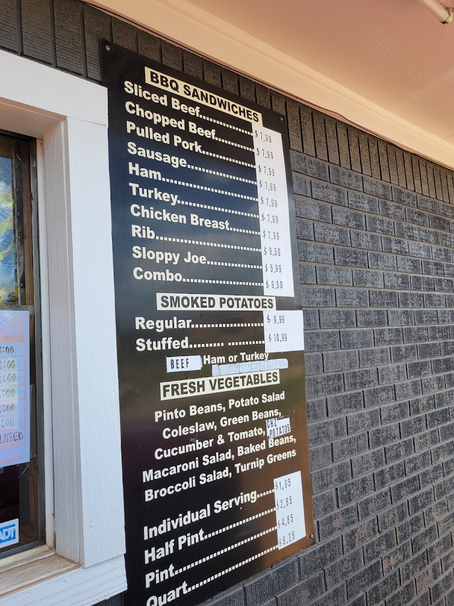 Outlaw's Bar-B-Que - 1