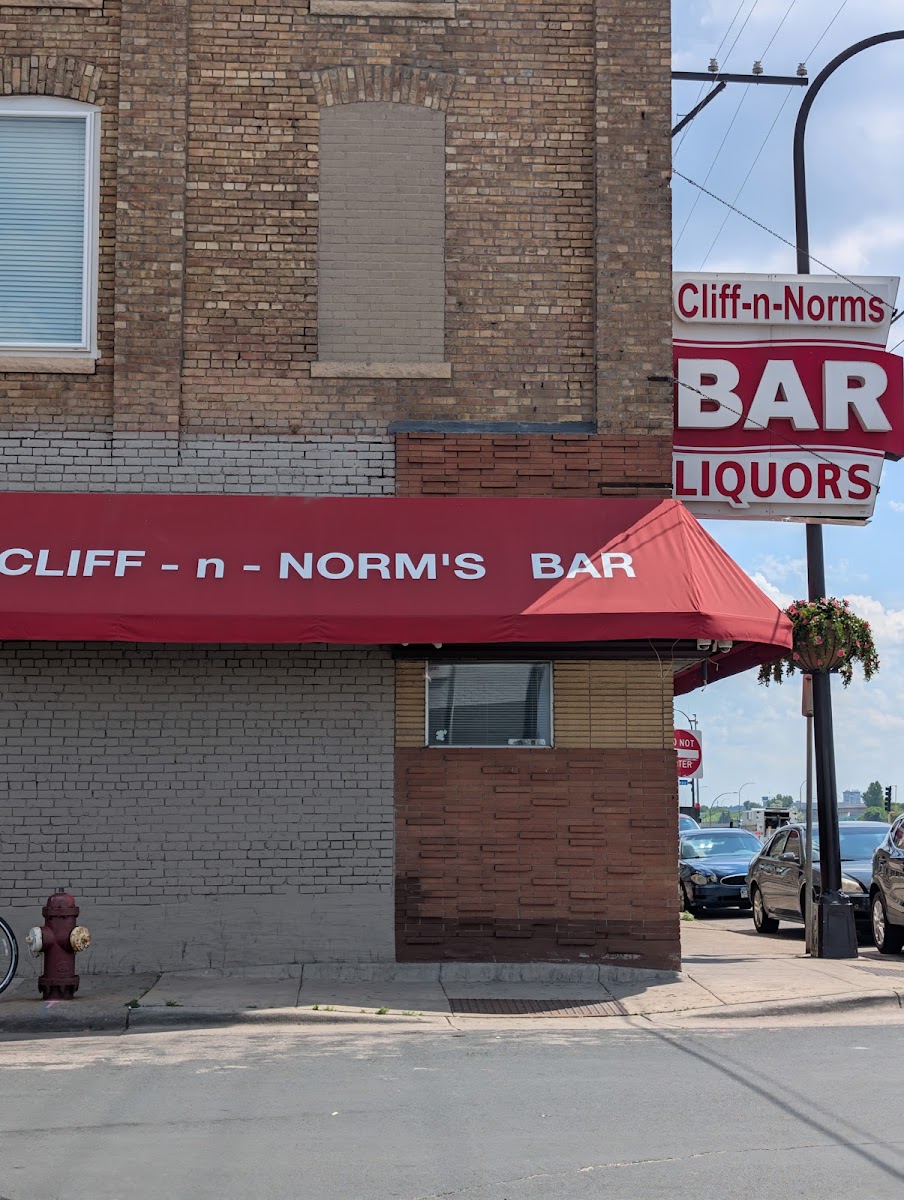 Cliff N Norm's Bar