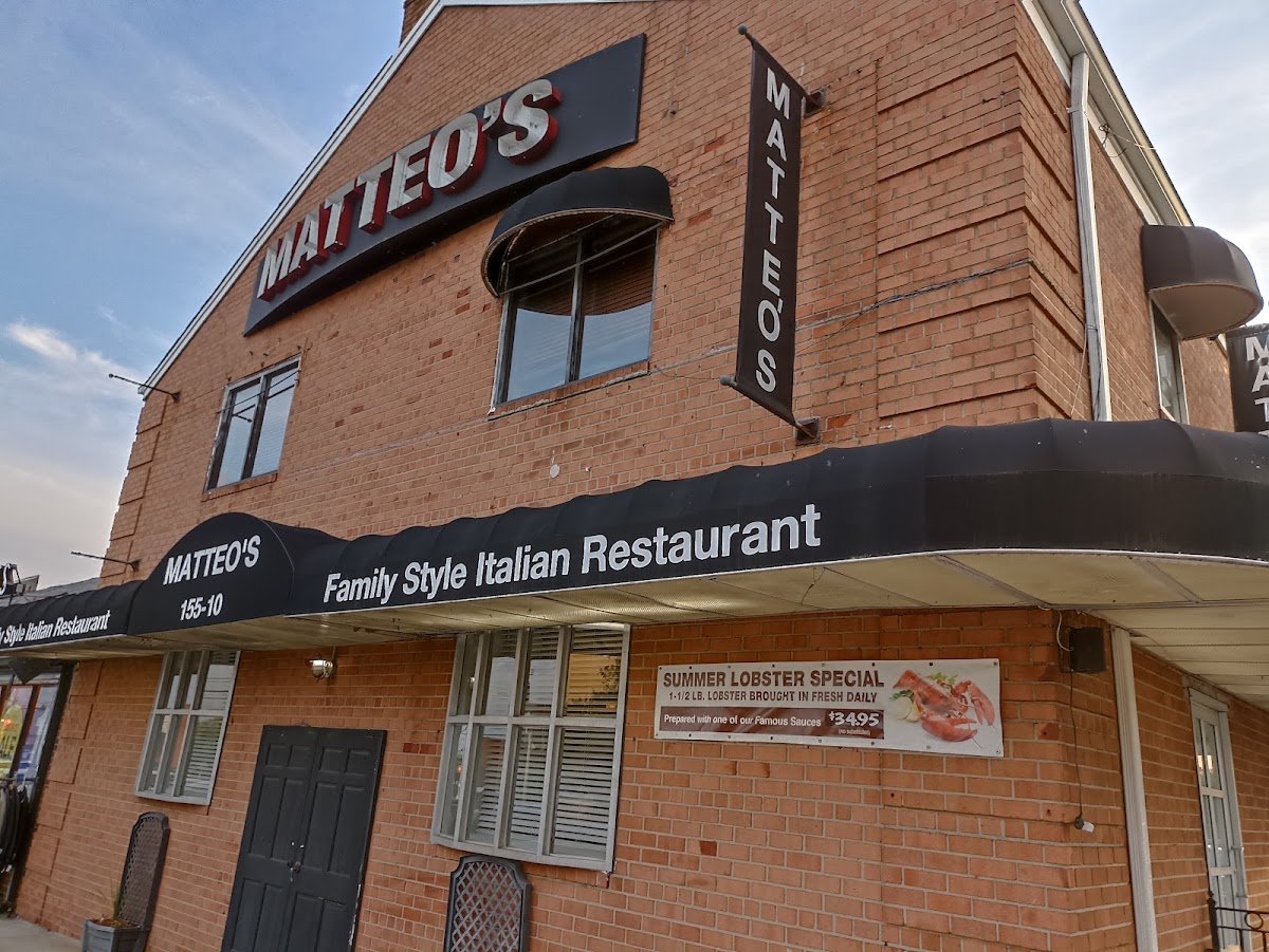 Matteo's of Howard Beach