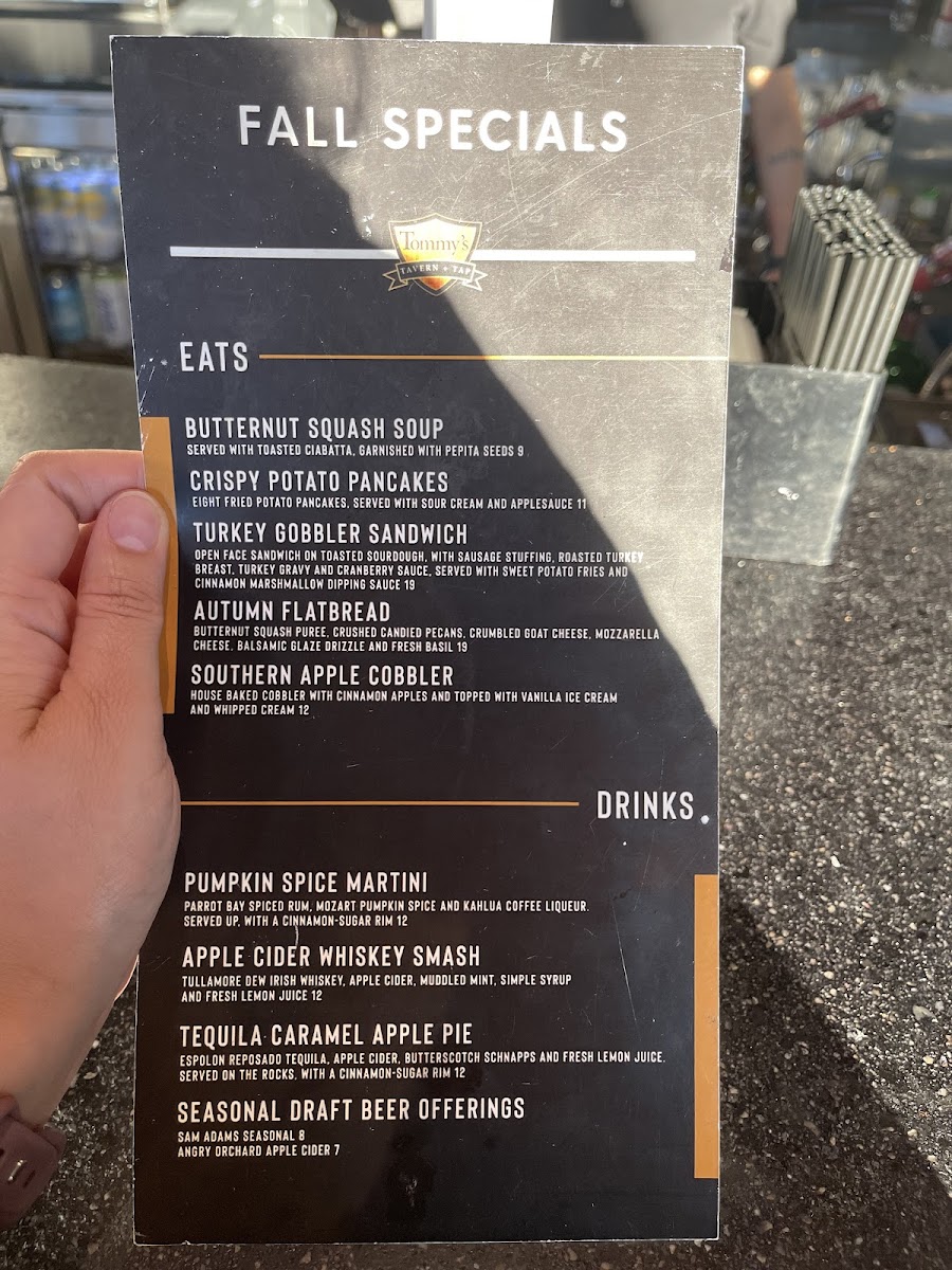 Tommys Tavern + Tap - 8