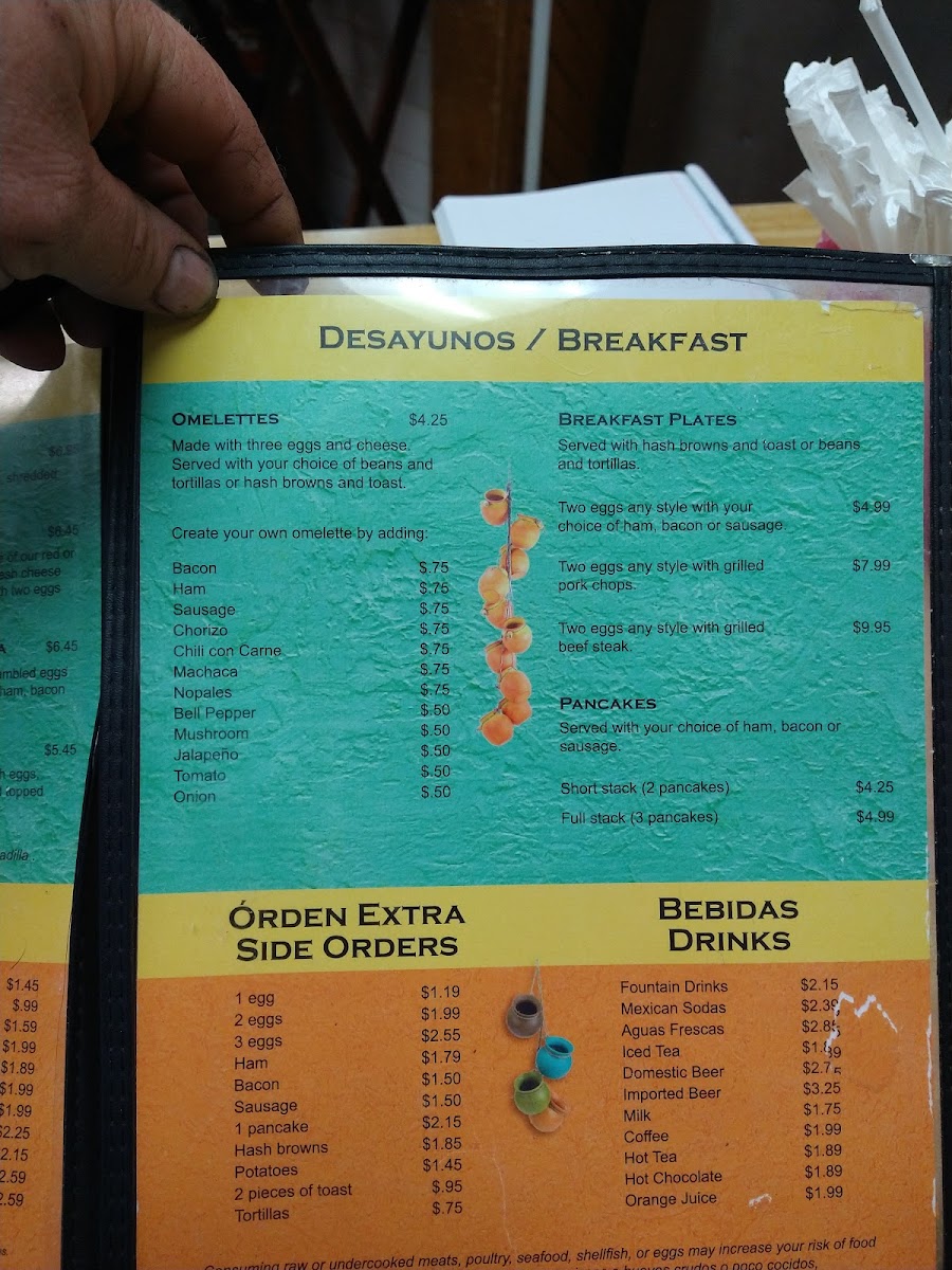 Los Jarros Restaurant - 10