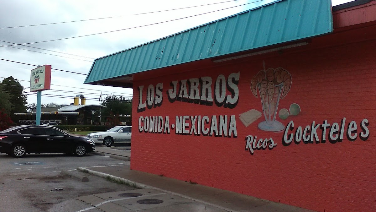 Los Jarros Restaurant