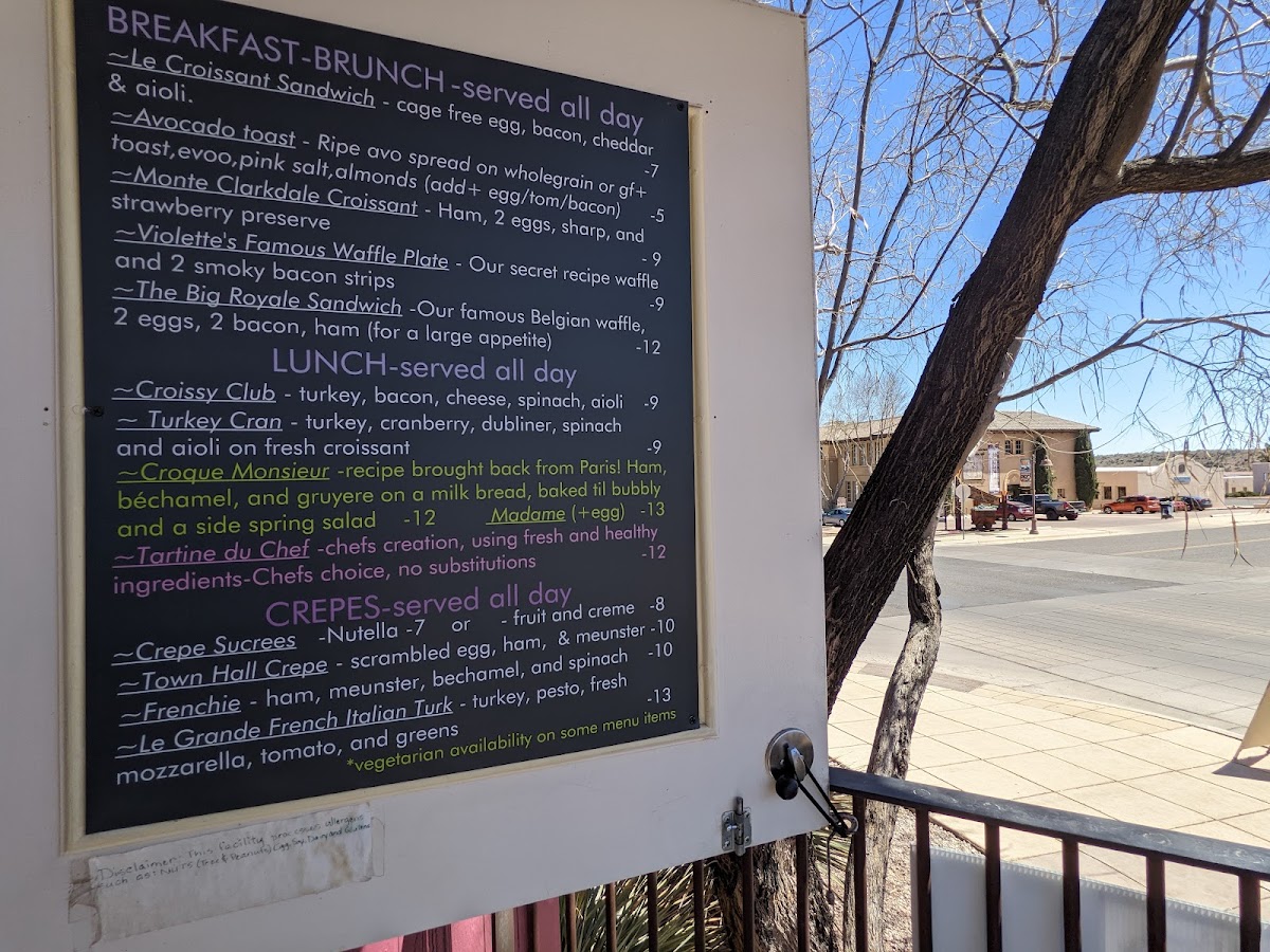 Violette's Bakery Cafe - 10