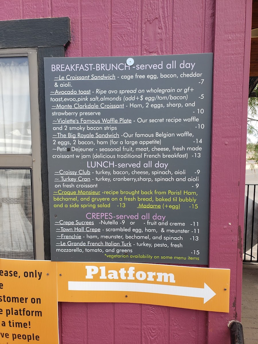 Violette's Bakery Cafe - 6