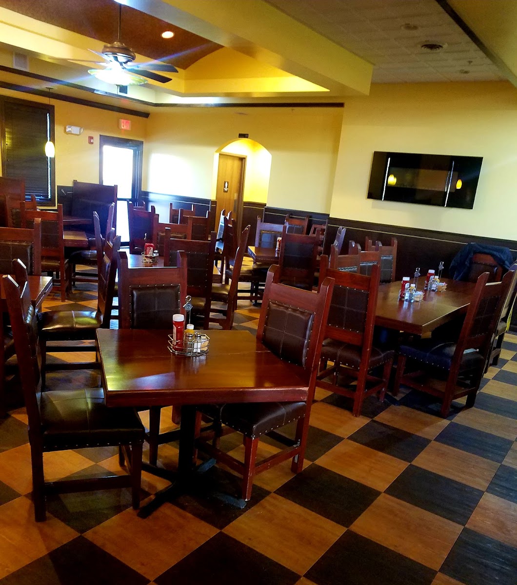 Mangia Restaurant and Bar