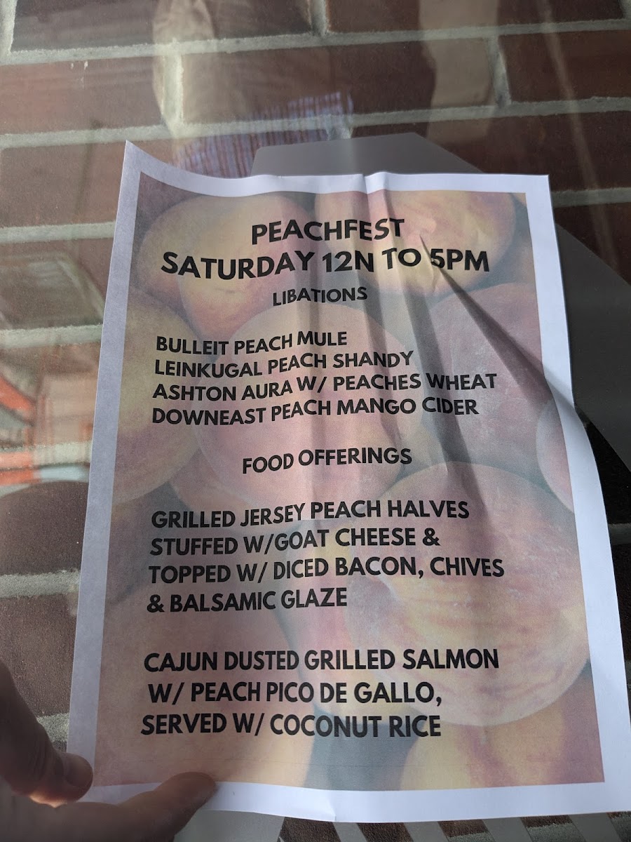 Hailey's Harp & Pub - 7