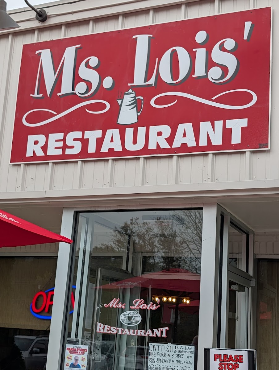 Ms Lois' Restaurant