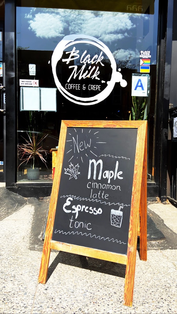 Black Milk Coffee and Crepe - 10