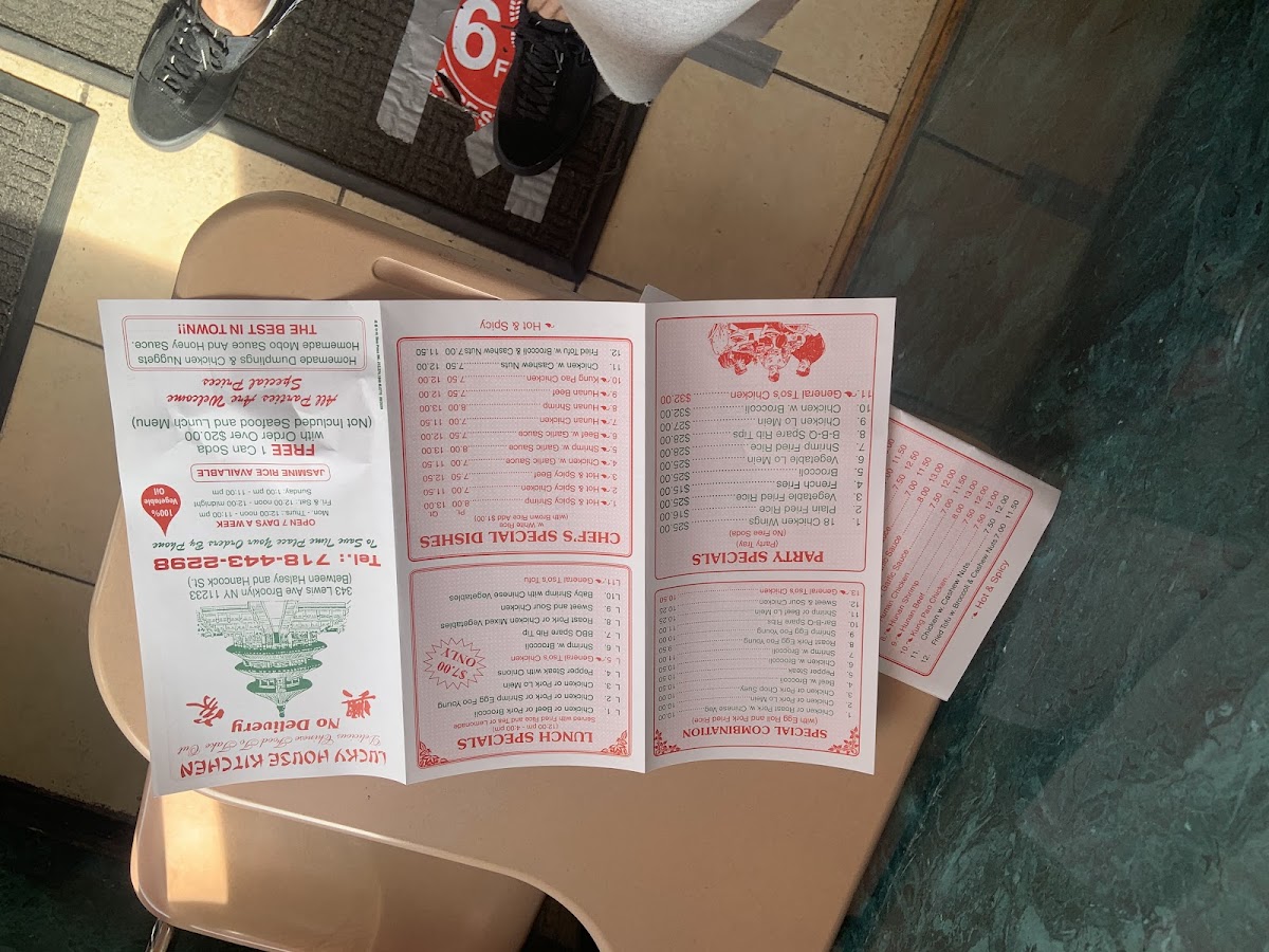 Lucky House Kitchen - 4