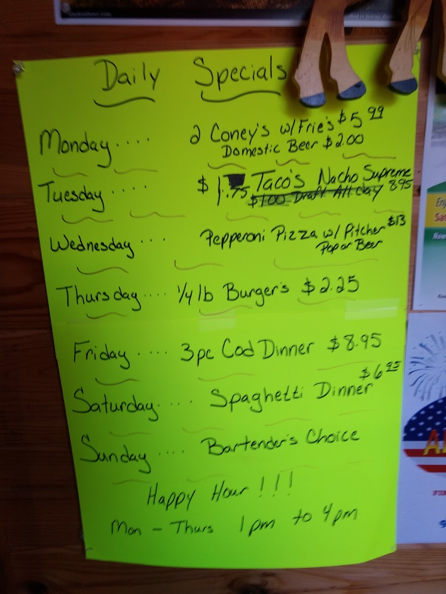 Elk Lake Bar and Grill - 8