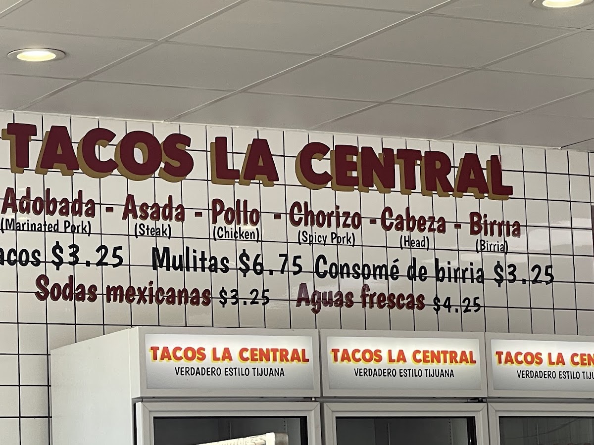 Tacos La Central - 9