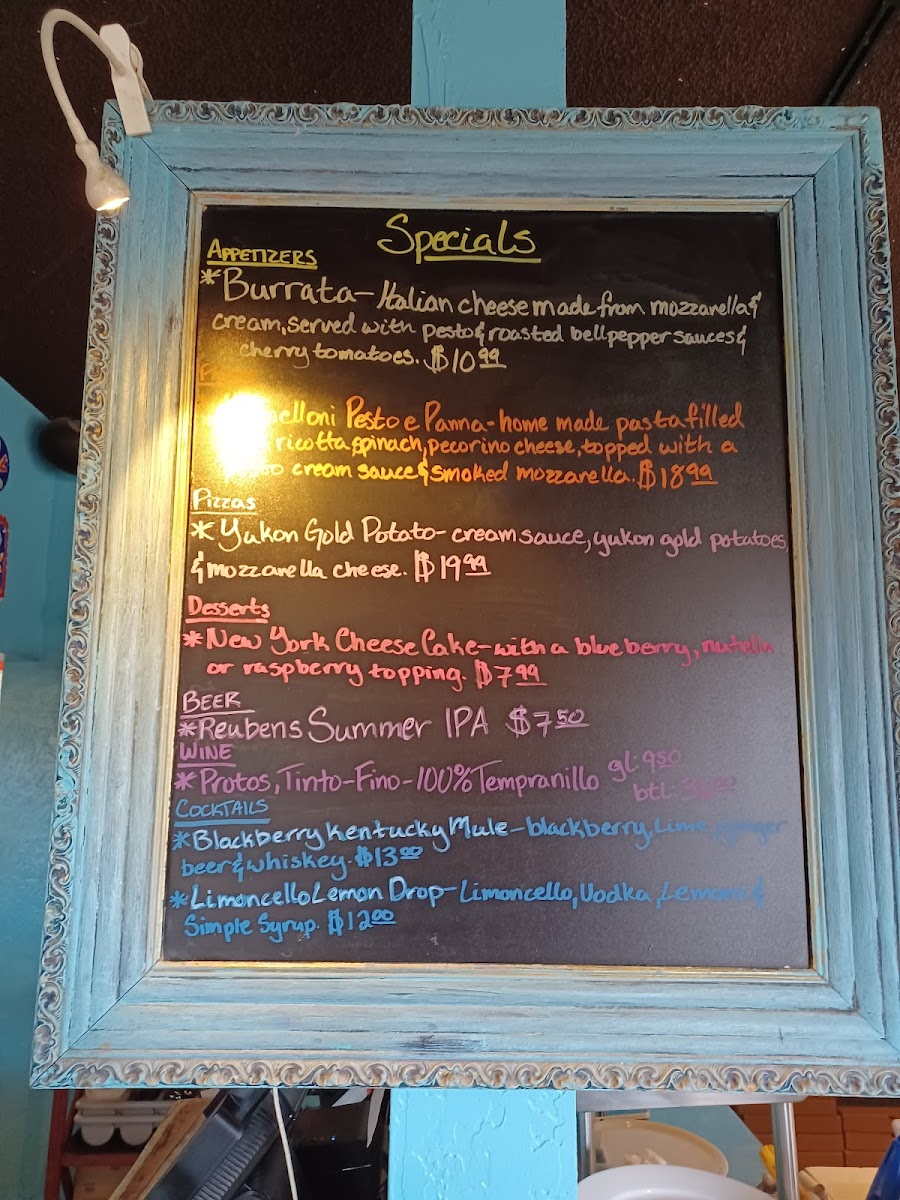 via Marina Wood Fired Pizza & Italian Cafe - 3