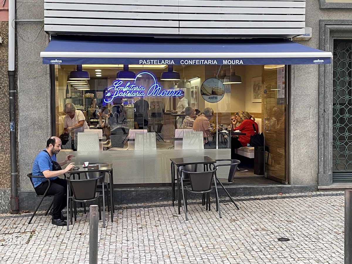 Pastelaria e Confeitaria Moura