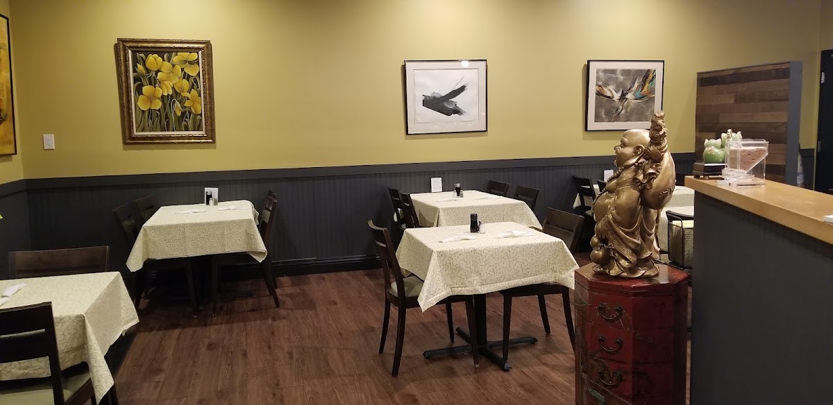 Iron Wok | Chinese Cuisine