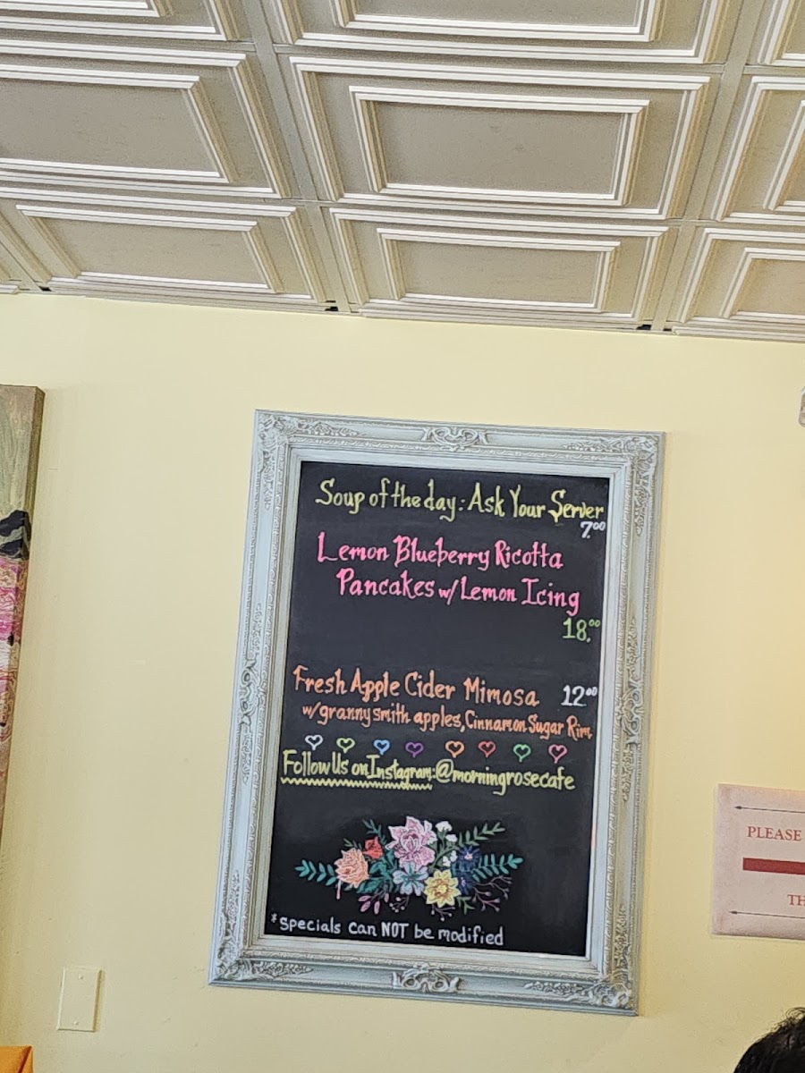 Morning Rose Cafe - 10