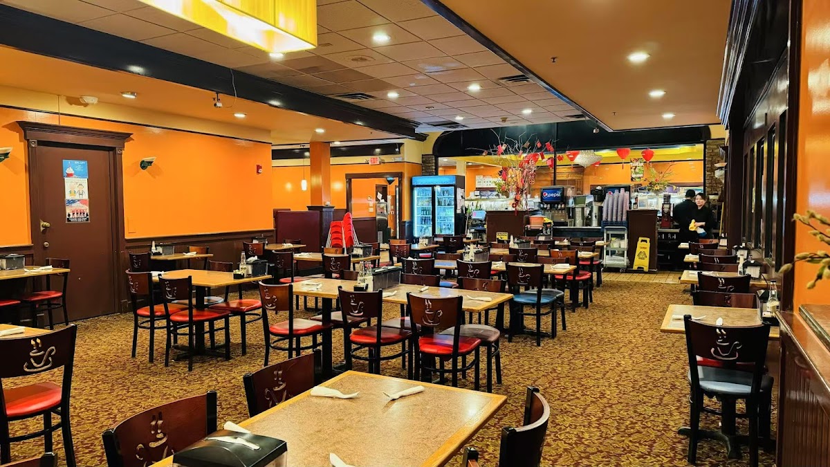 DJ's International Buffet