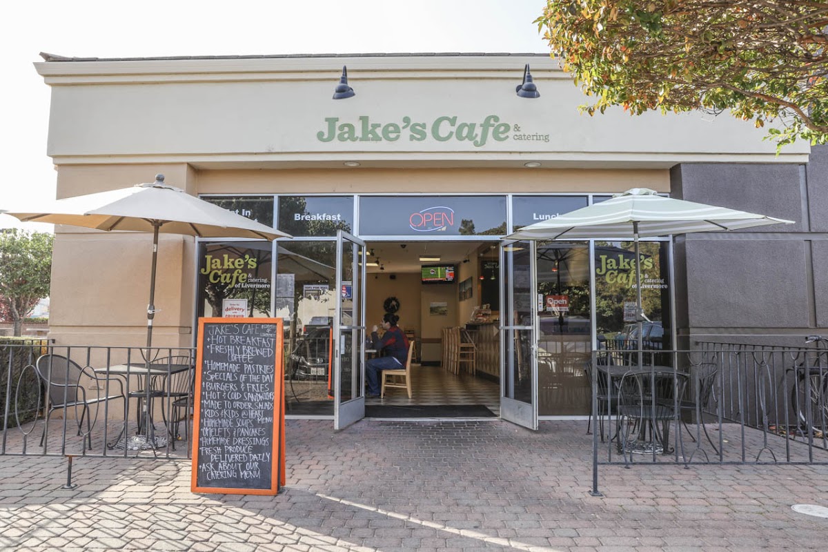 Jake's Cafe & Catering