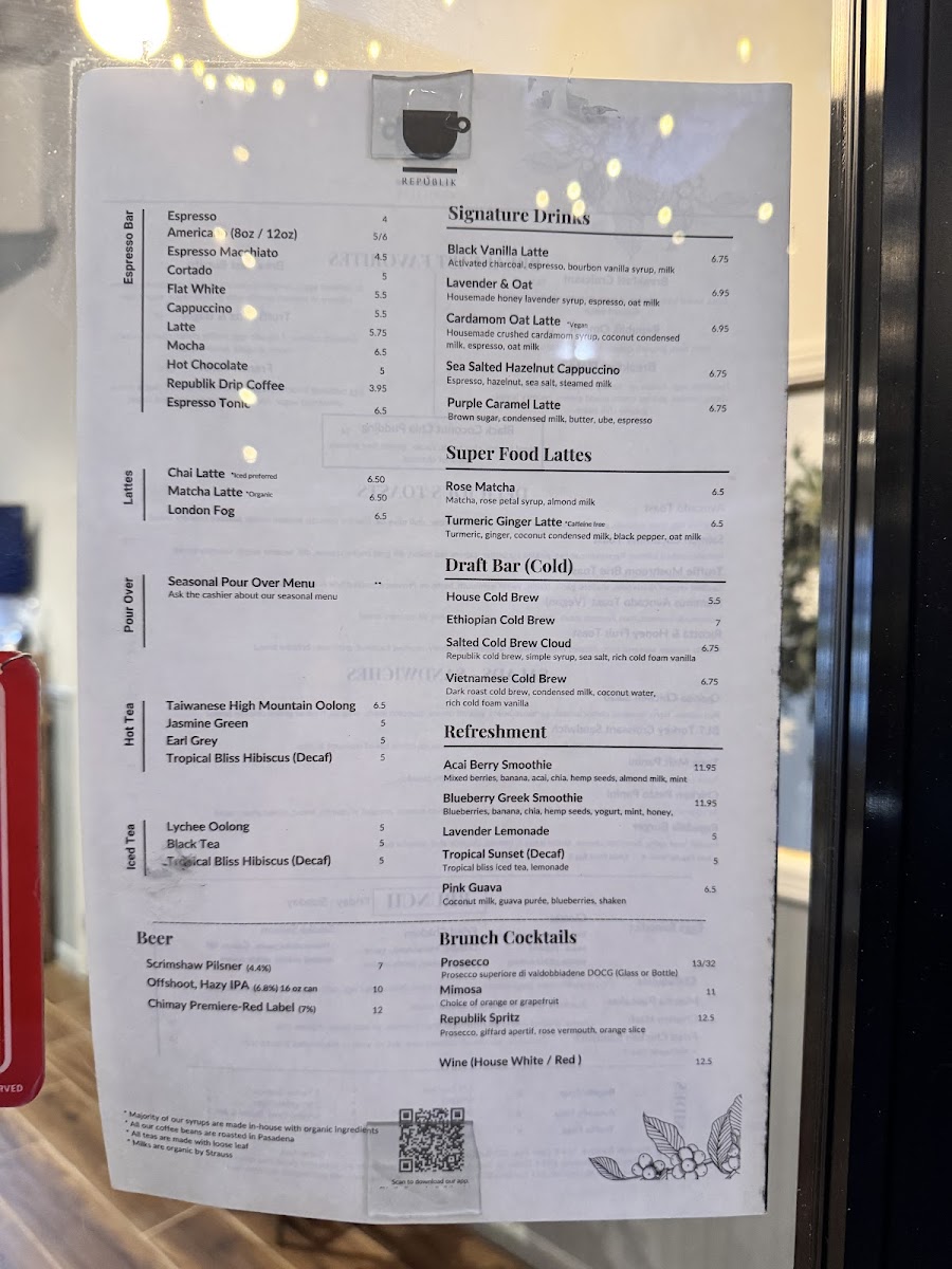 Republik Coffee Burbank - 10