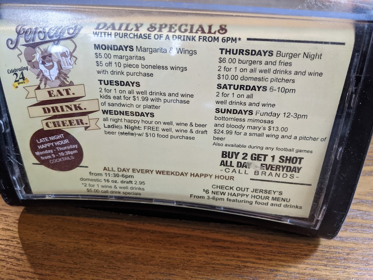 JERSEYS Wings Sports Bar & Grill Pembroke Pines - 4